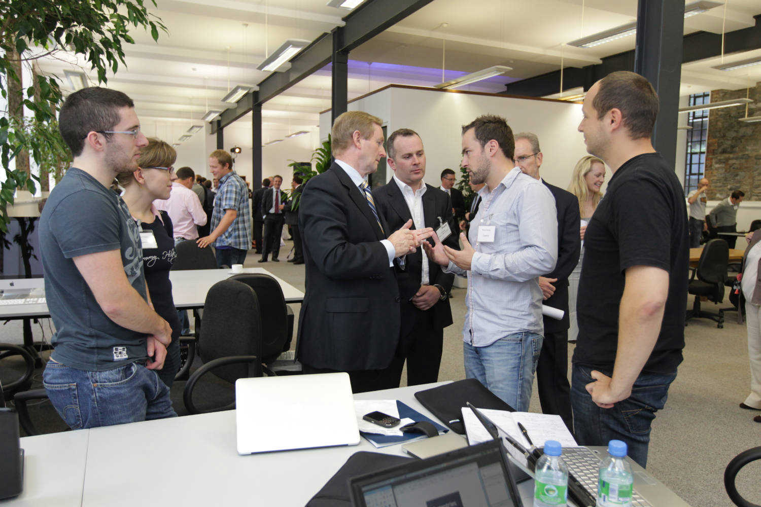 Enda Kenny with the Logentries Team